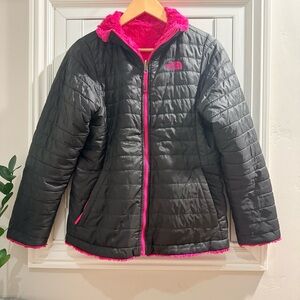 The North Face Kids Puffer Jacket in Black and Pink - Size Girls XL